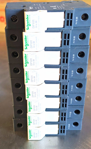 Schneider electric df101 tesys - schneider,